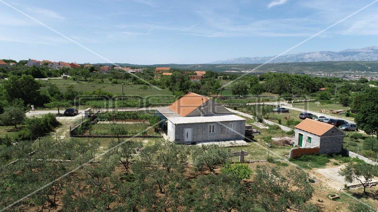 Hus i Posedarje, Zadarska Zupanija 11109180