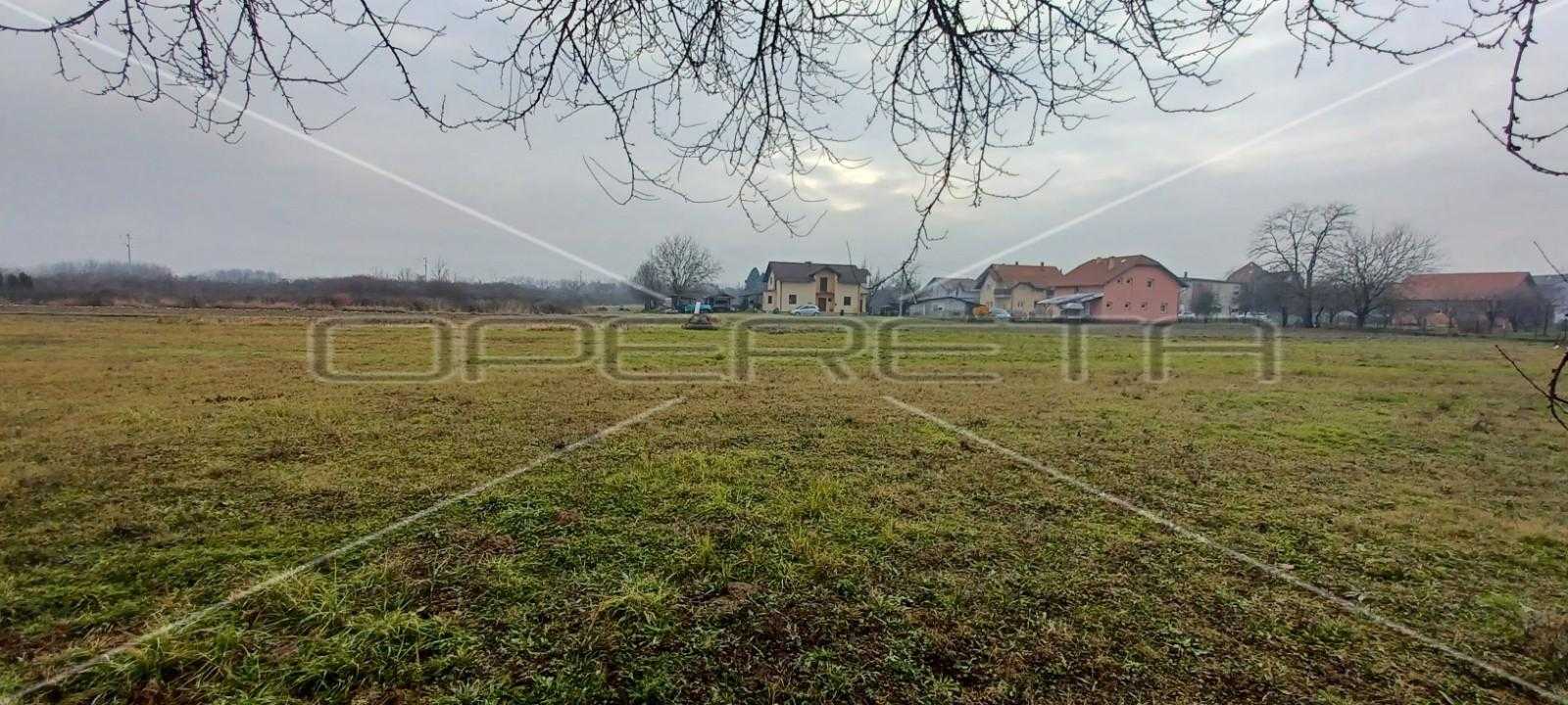 भूमि में Remetinec, Zagreb, Grad 11109222