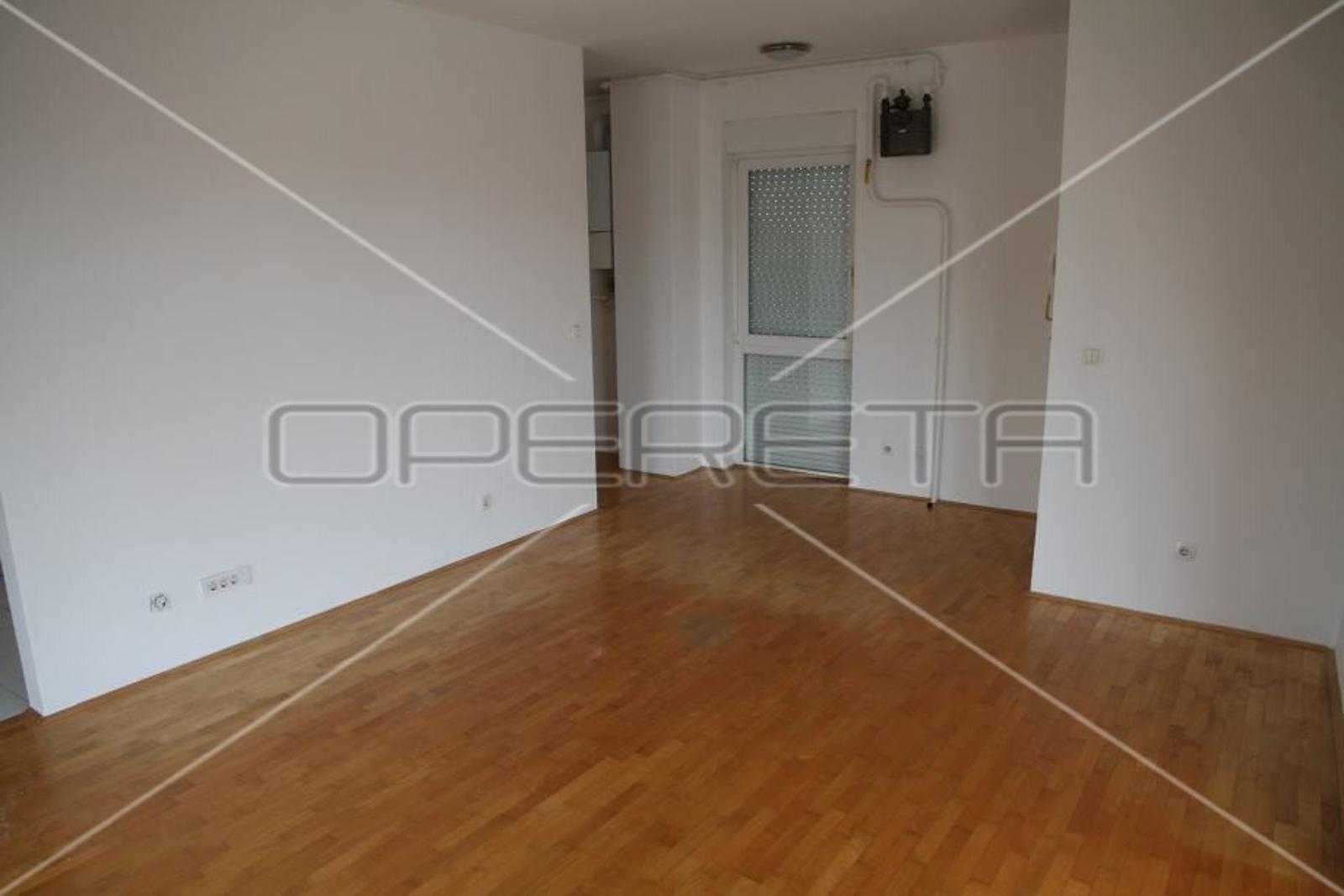 Condominium in Vrapce, Zagreb, Grad 11109271