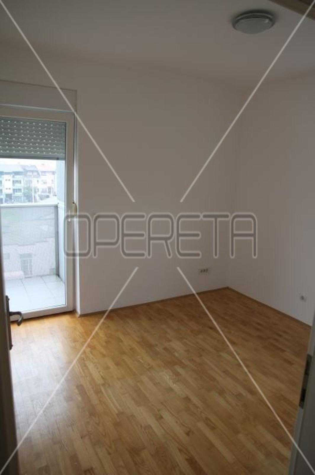 Condominium in Zagreb,  11109271