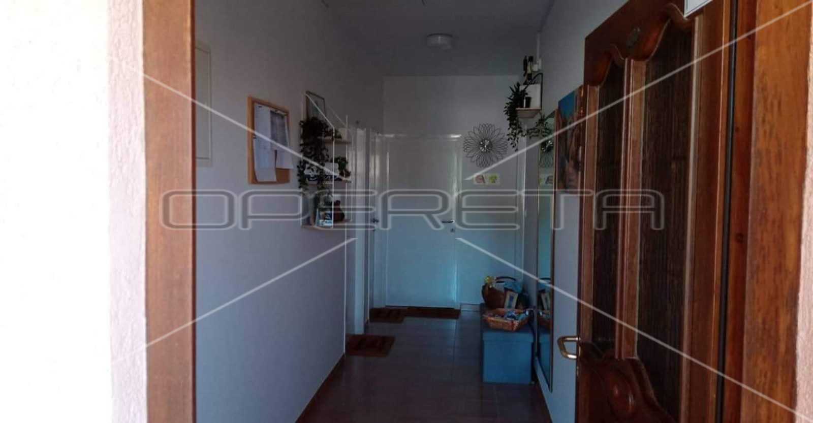 公寓 在 Rab, Primorsko-goranska županija 11109292