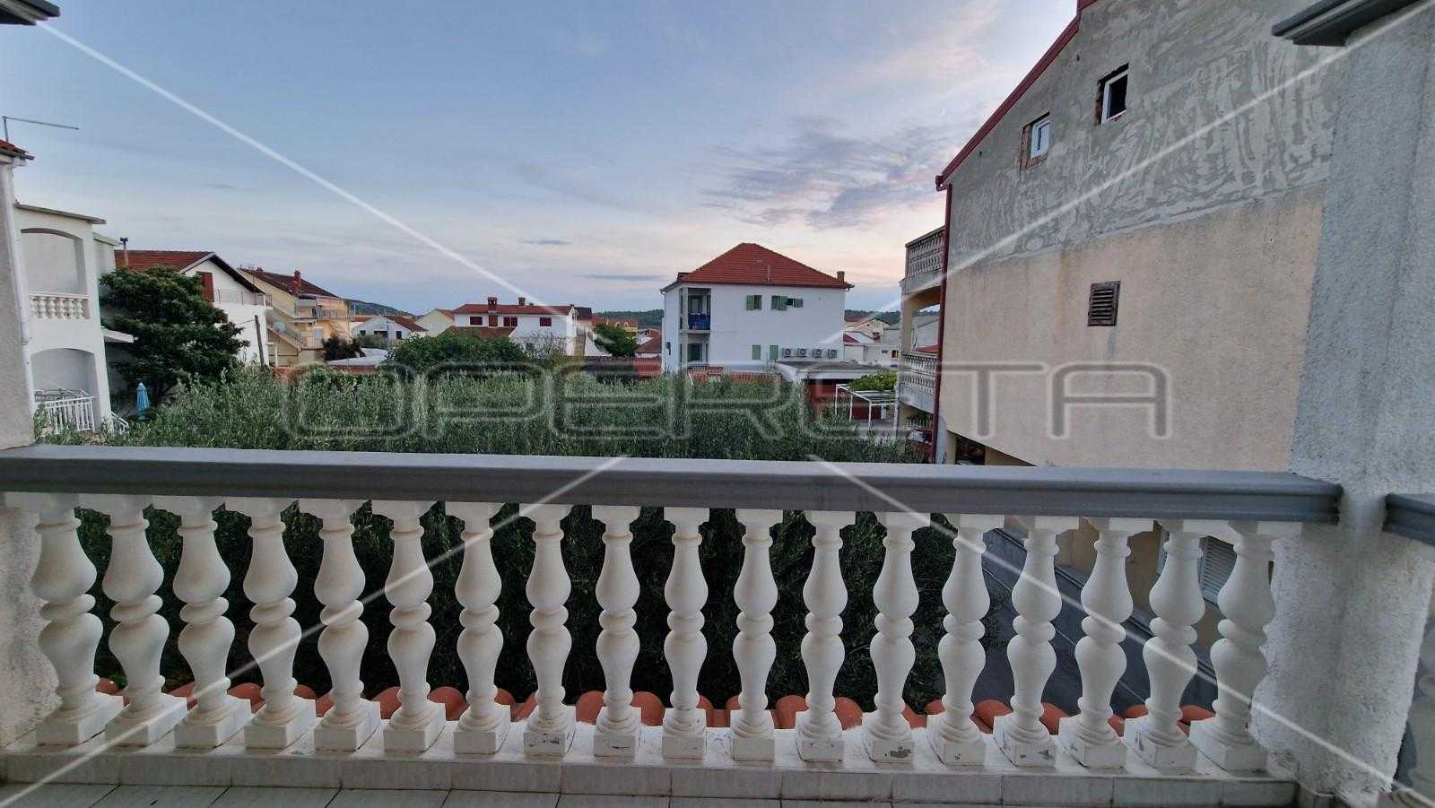Rumah di Pirovac, Šibensko-kninska županija 11109353