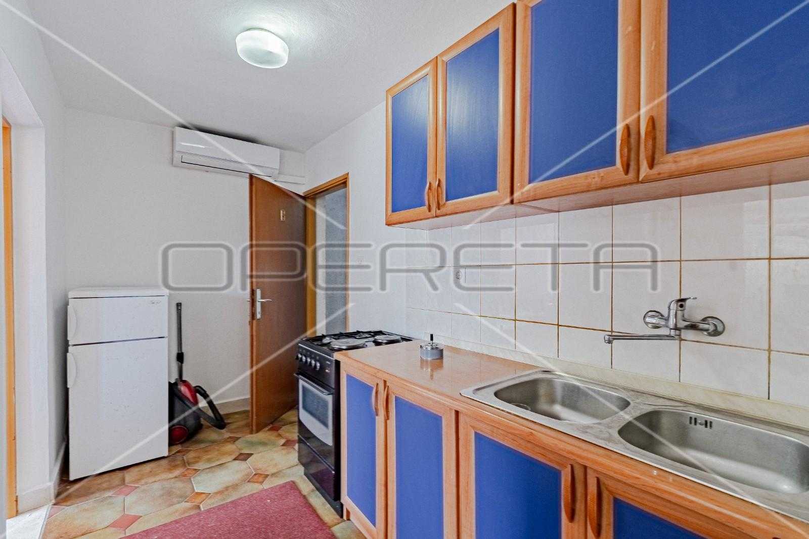 Condominio en Korčula, Dubrovačko-neretvanska županija 11109470