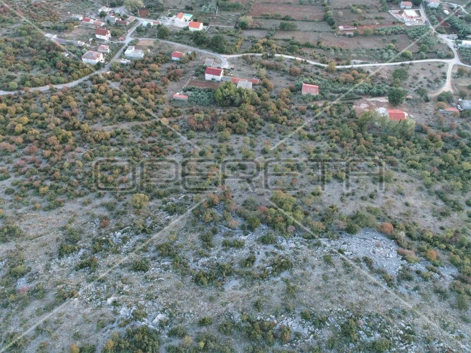 Land in Starigrad, Zadarska Zupanija 11109534