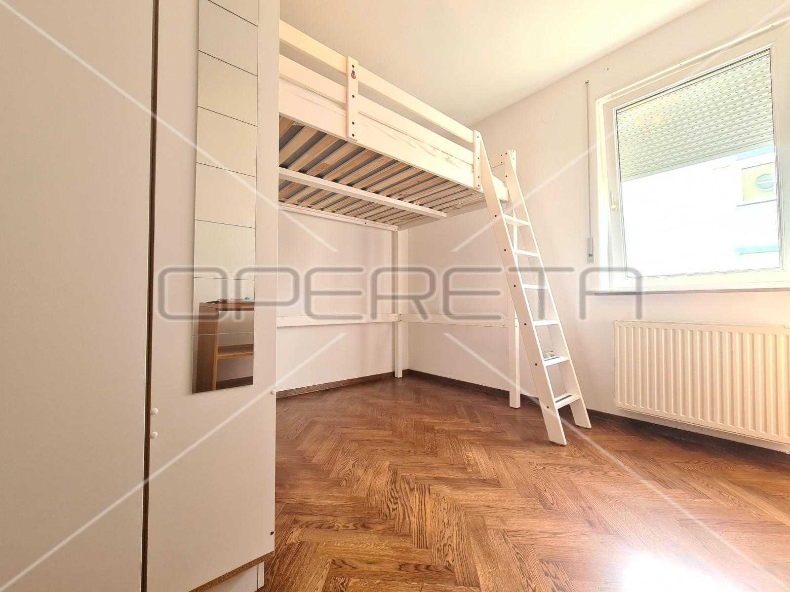 Condominium in Zagreb,  11109640