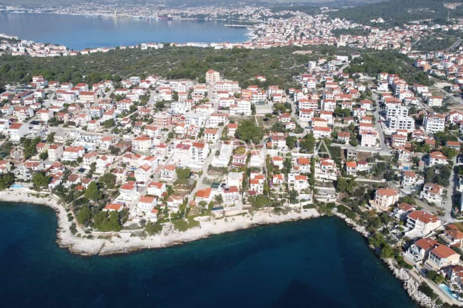 Condominium dans Okrug Gornji, Splitsko-dalmatinska županija 11109686