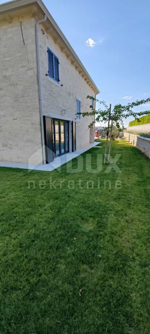 Hus i Visnjan, Istarska Zupanija 11109769