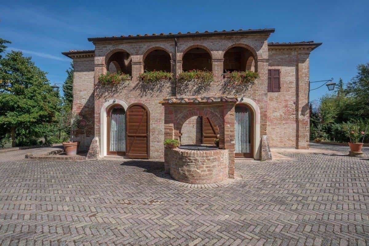 Huis in Monteroni d'Arbia, Toscane 11109910