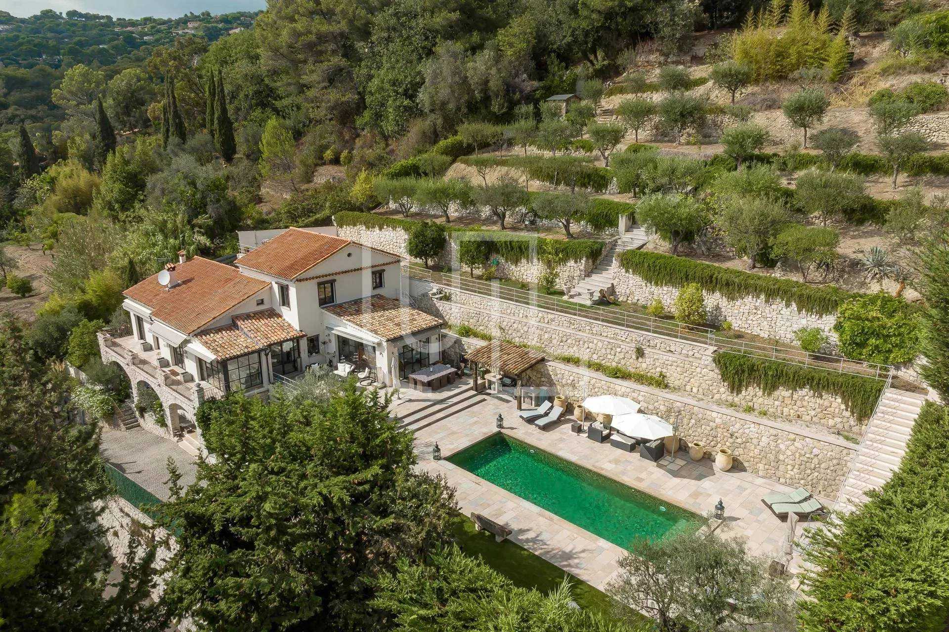 rumah dalam Saint-Paul-de-Vence, Provence-Alpes-Côte d'Azur 11113792