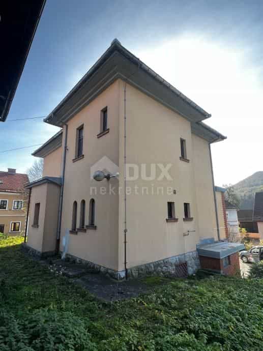 rumah dalam Vrbovsko, Primorsko-Goranska Zupanija 11113917
