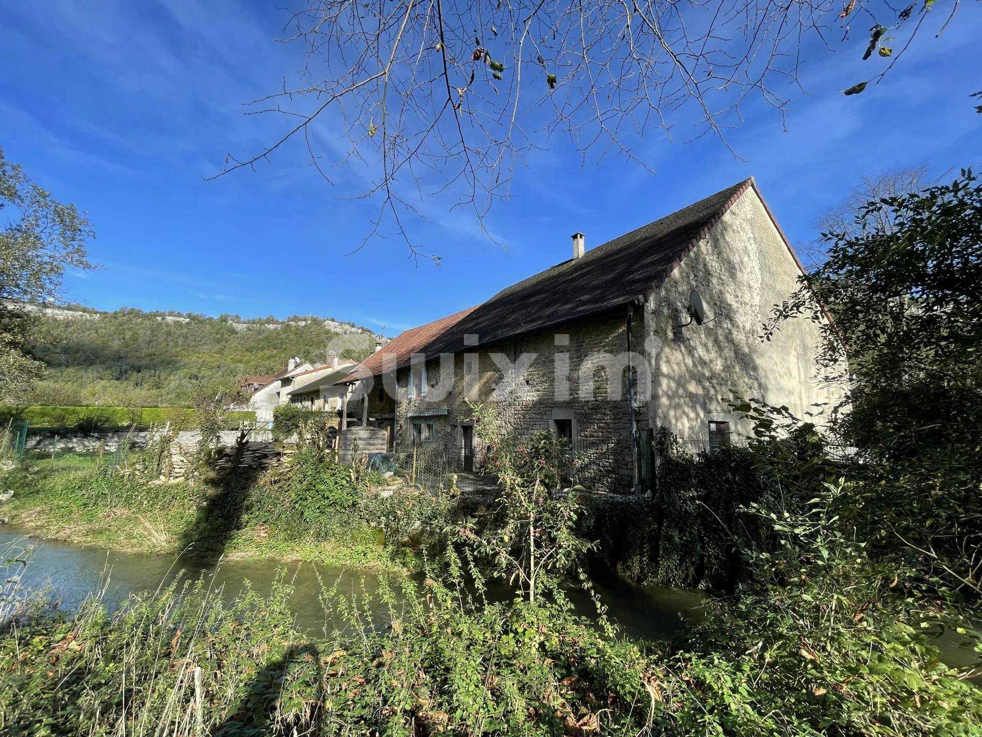 Haus im Lons-le-Saunier, Burgund-Franche-Comté 11114442