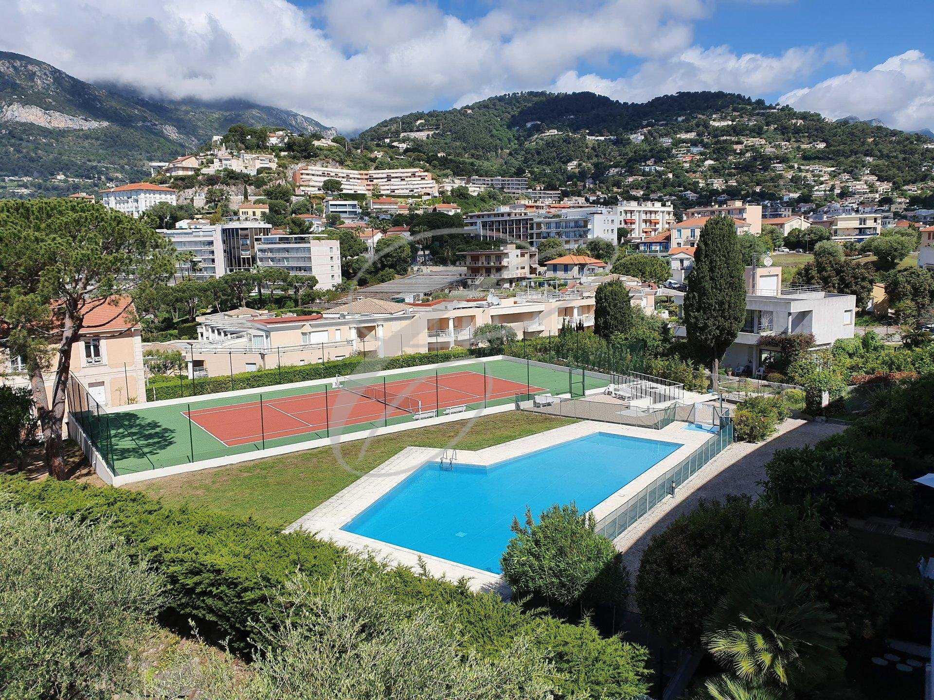 Condominium dans Cap-Martin, Provence-Alpes-Côte d'Azur 11114448