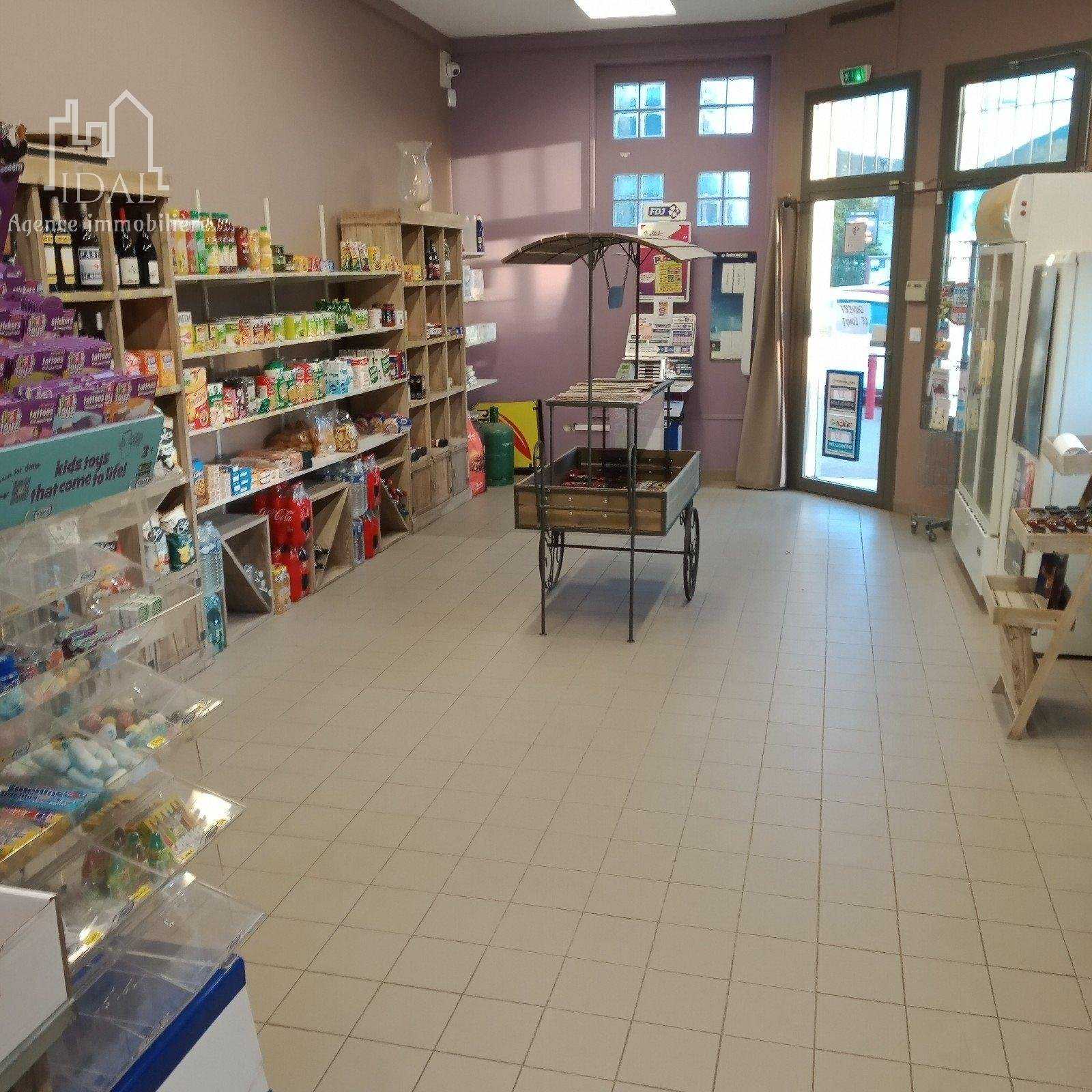 Retail in Dommartin, Auvergne-Rhone-Alpes 11114457