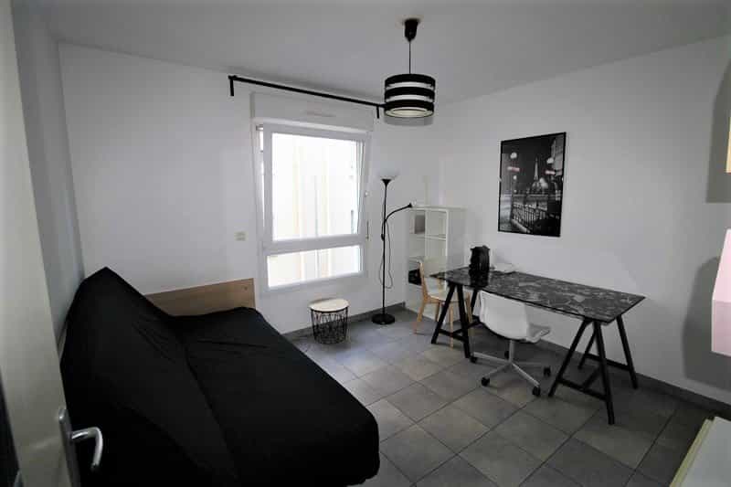 公寓 在 拉帕拉斯, 普罗旺斯-阿尔卑斯-蓝色海岸 11114474