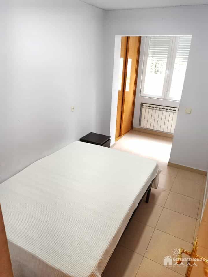 Квартира в Карабанчель, Мадрид 11115012