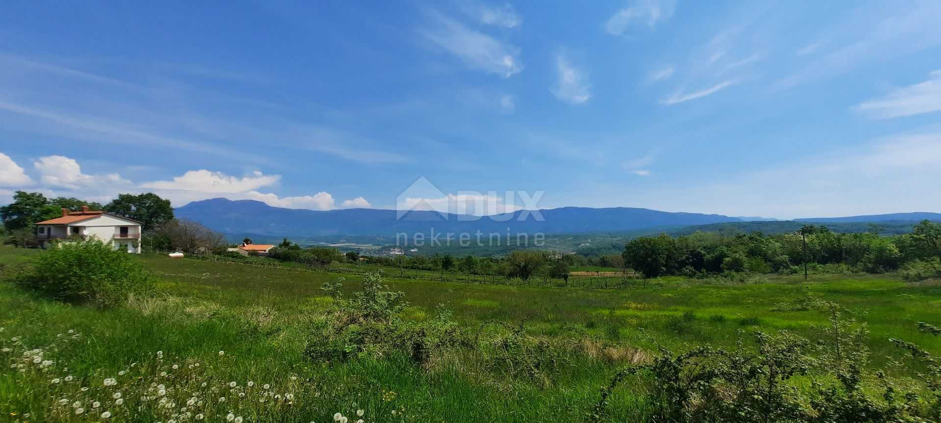 Land in Pican, Istarska Zupanija 11115085