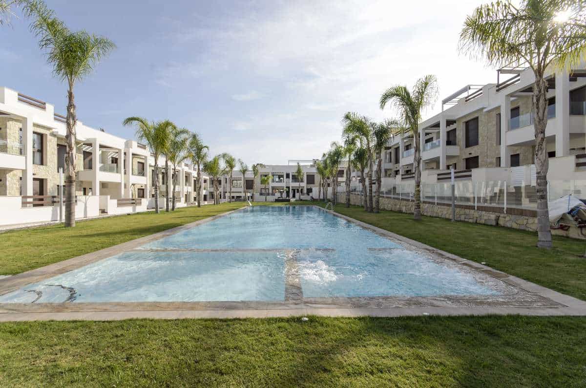 Condominium in La Marquesa, Valencia 11115225