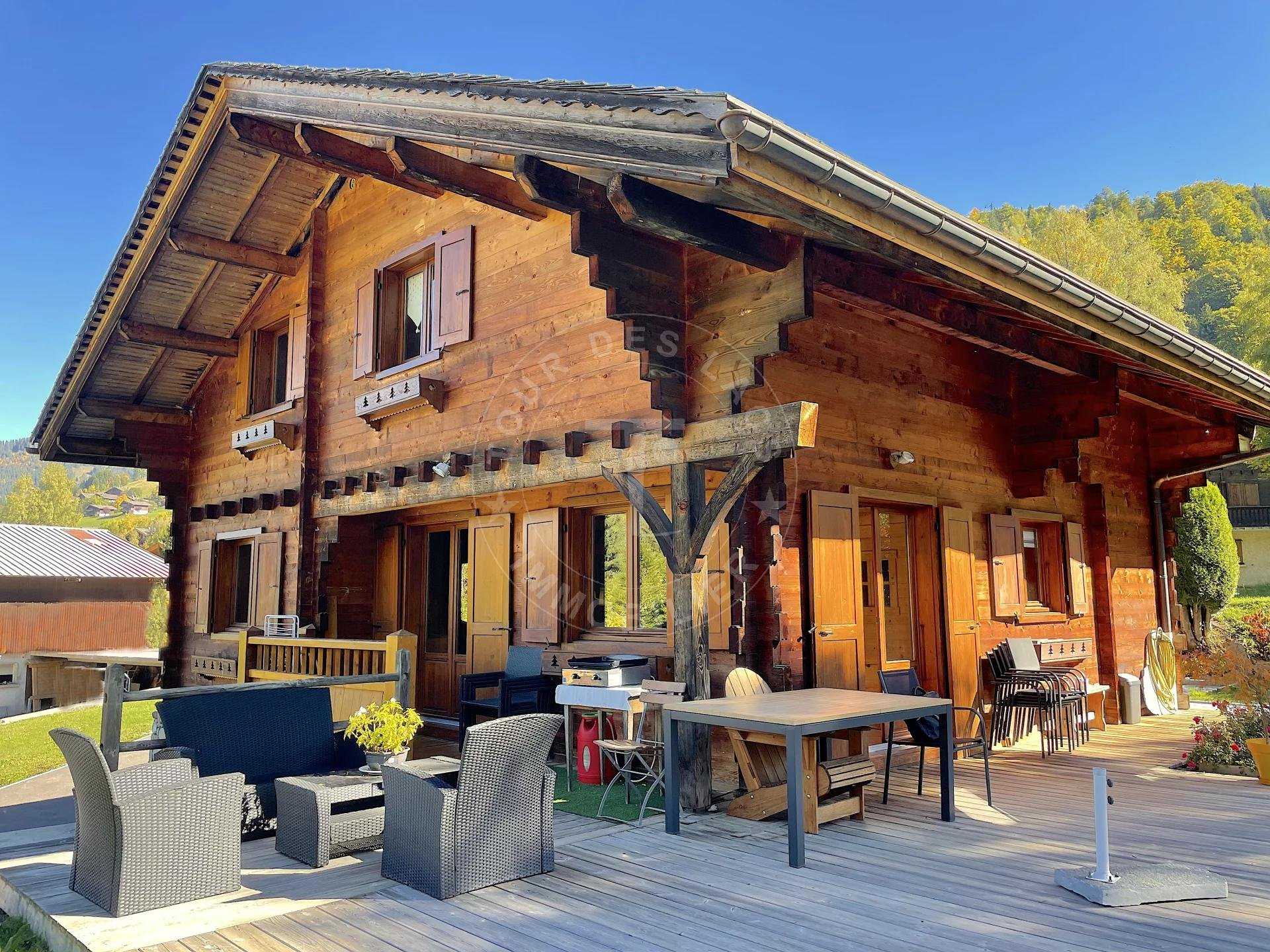Casa nel La Clusaz, Alvernia-Rodano-Alpi 11115464