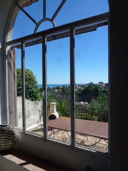 Huis in Cagnes-sur-Mer, Provence-Alpes-Côte d'Azur 11115726