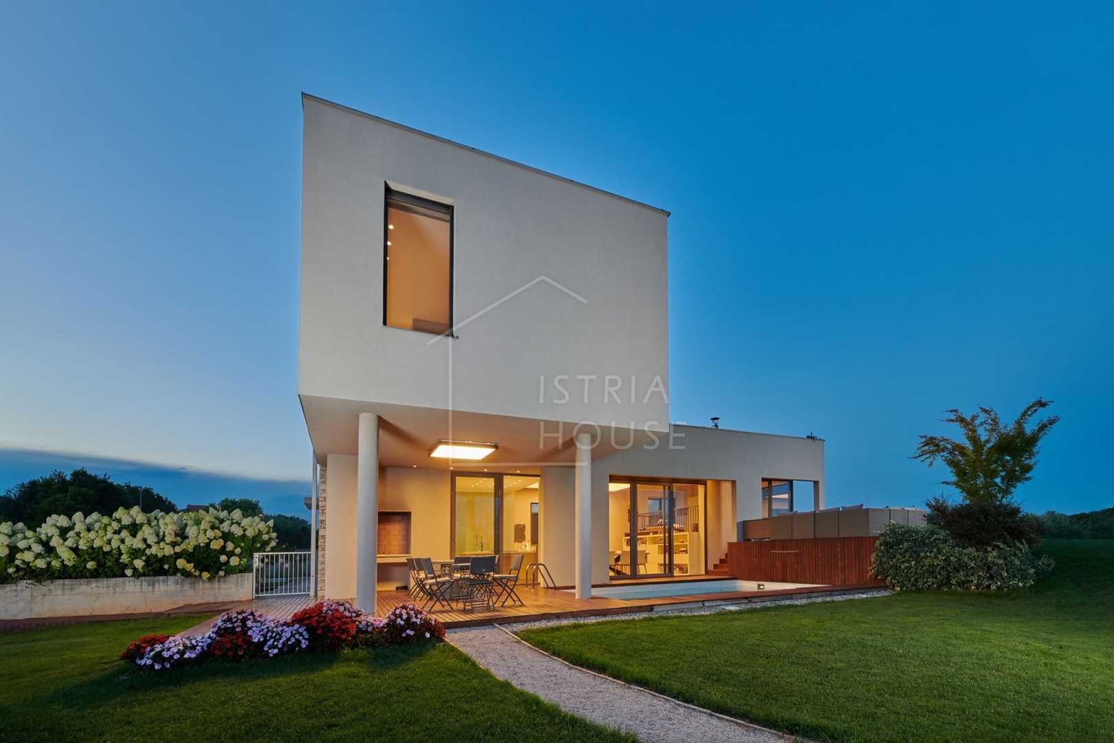 House in Umag, Istria County 11115808