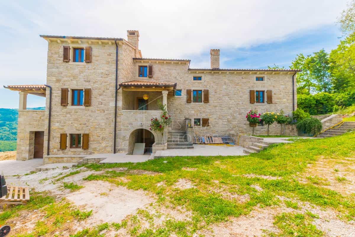 Résidentiel dans Motovun, Istria County 11115821