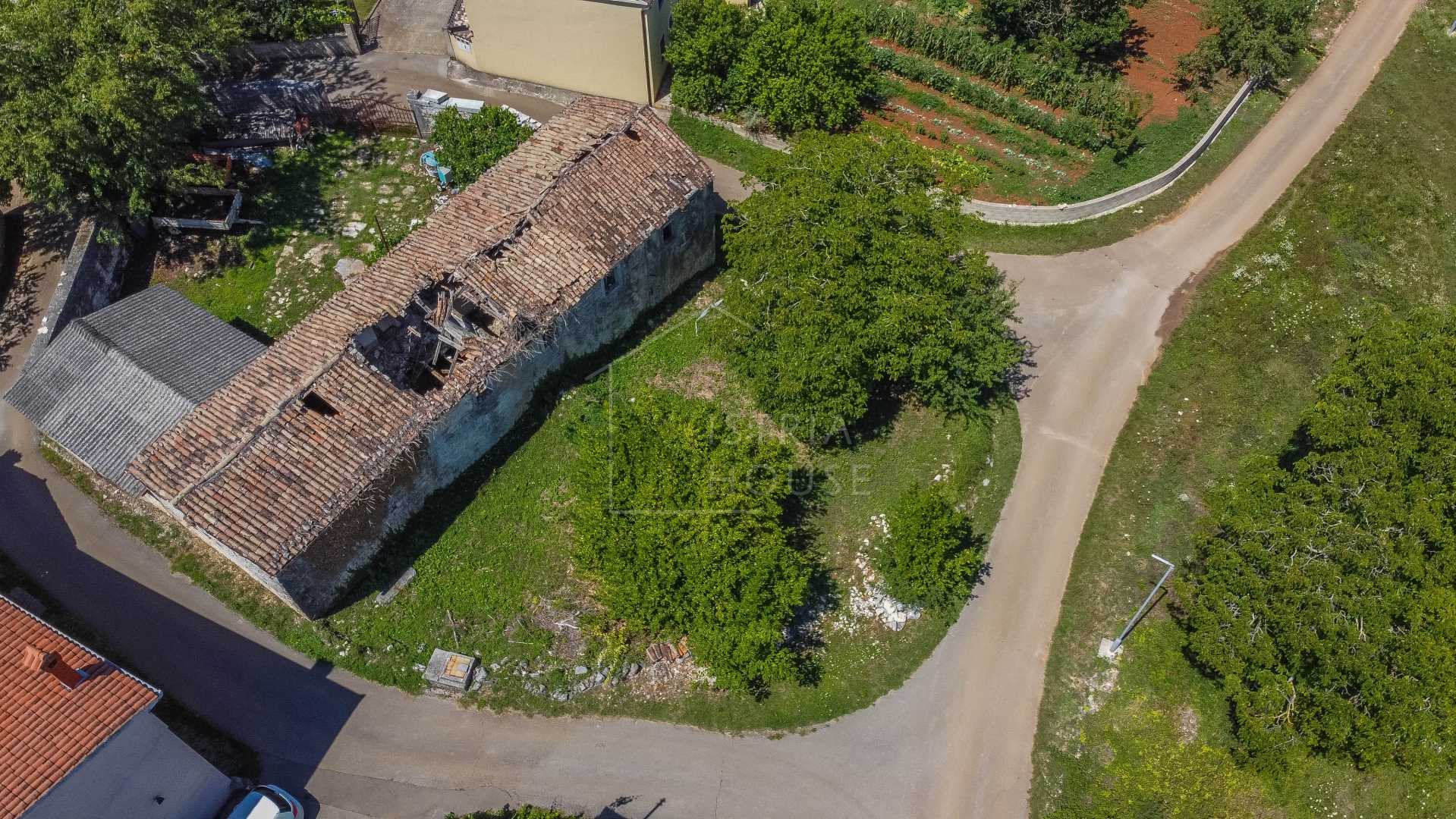 Hus i Tinjan, Istarska Zupanija 11115864