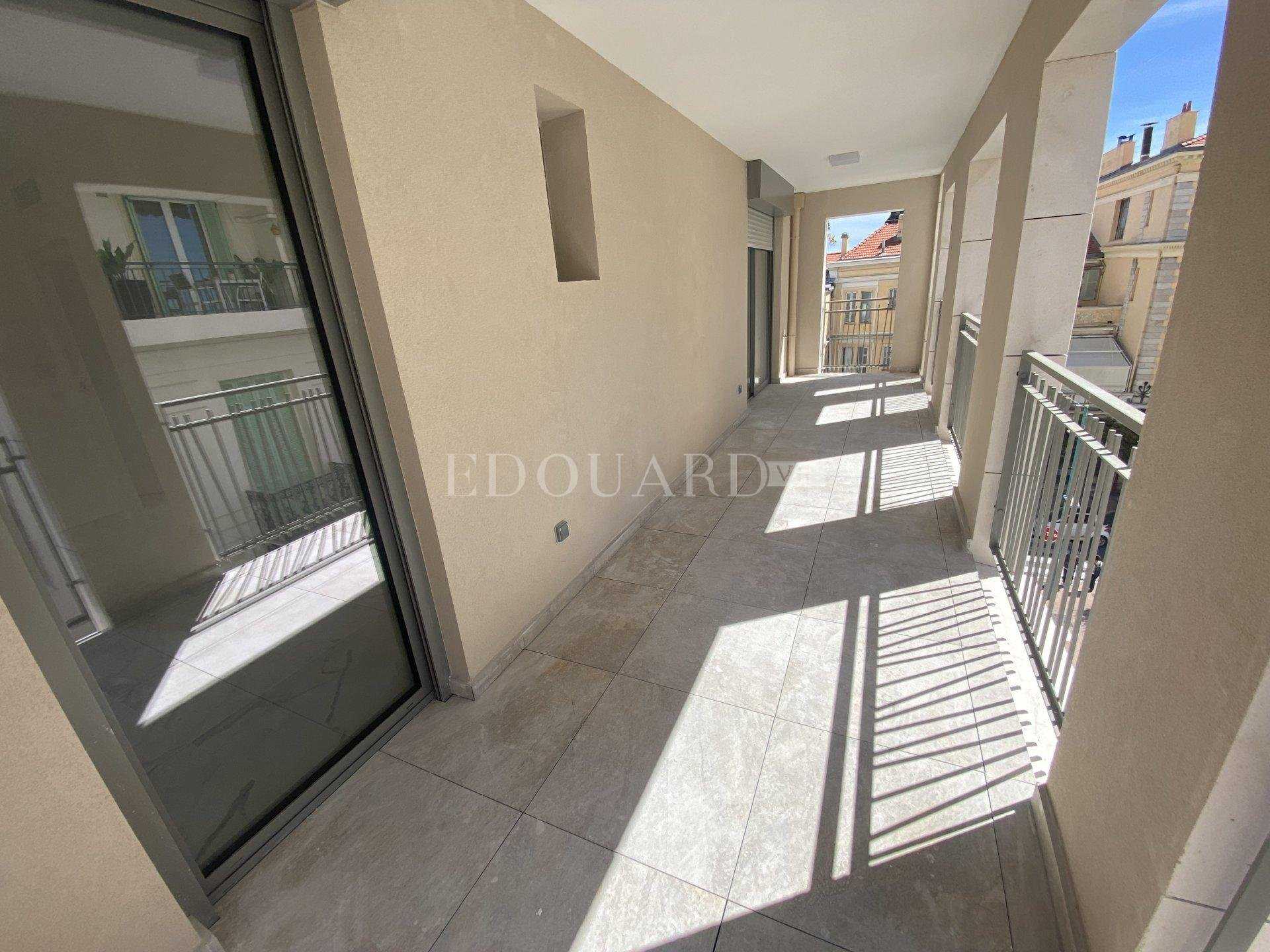 Condominium in Auriool, Provence-Alpes-Côte d'Azur 11116470