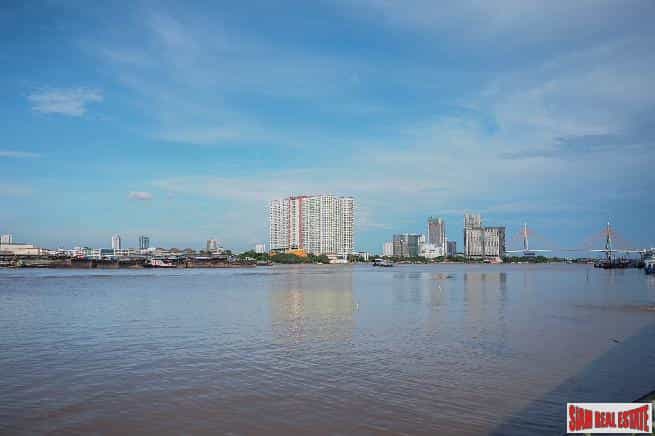 Condominium in Bang Khlo, Krung Thep Maha Nakhon 11117069
