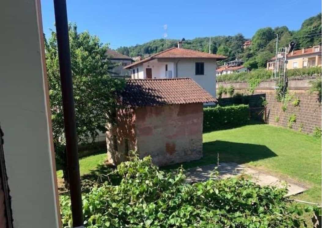 Other in , Piedmont 11117425