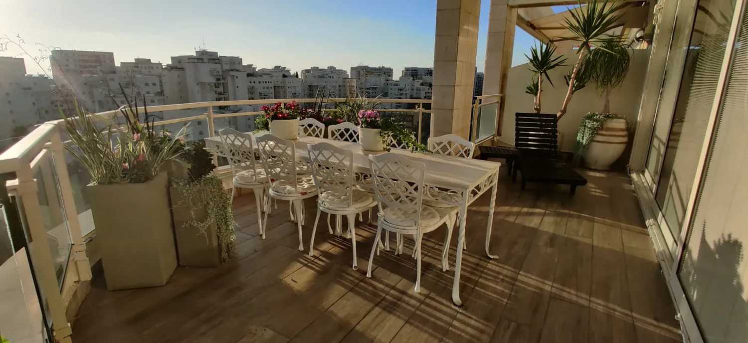 Квартира в Tel Aviv-Yafo, HaSavora'im Street 11117450