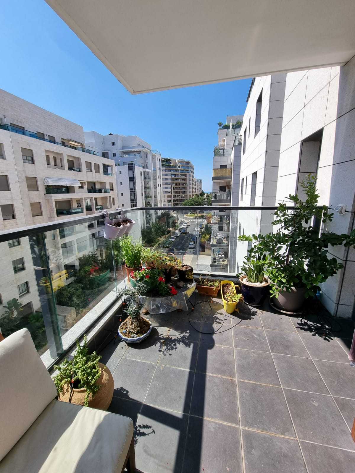 Condominium in Tel Aviv Port, 15 Yasha Hefetz Street 11117454