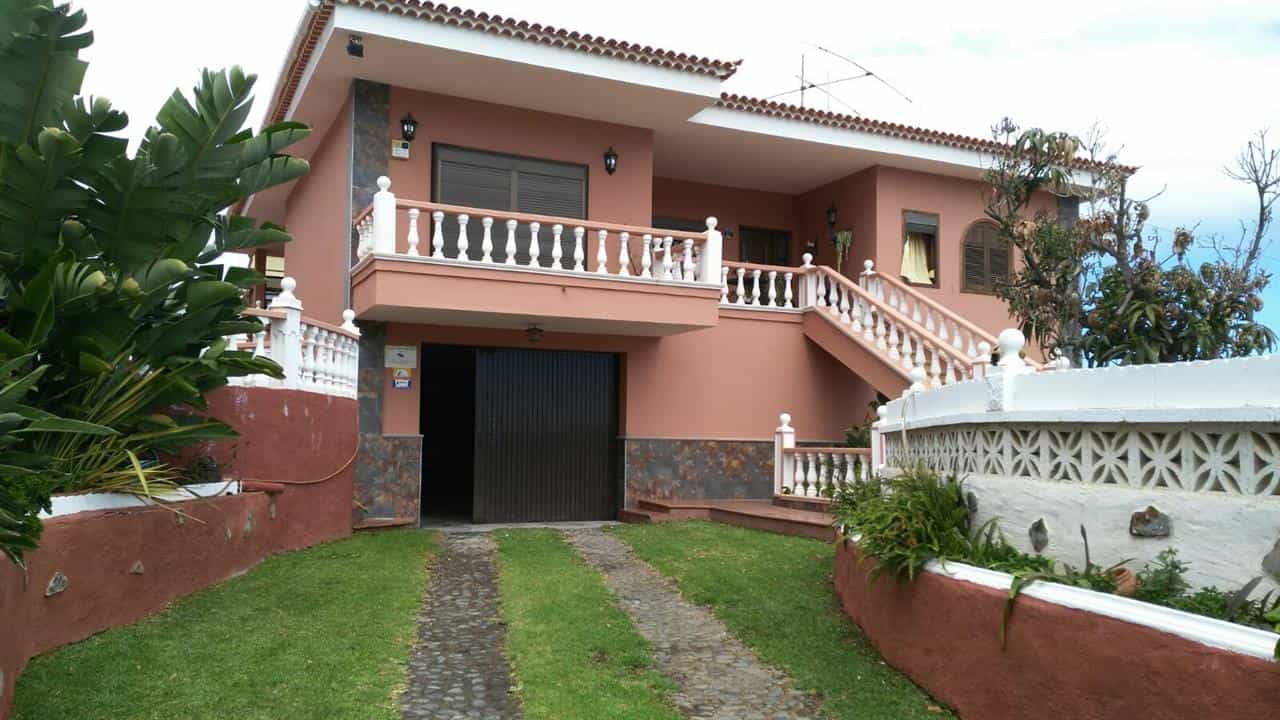 House in Guimar, Canary Islands 11117710