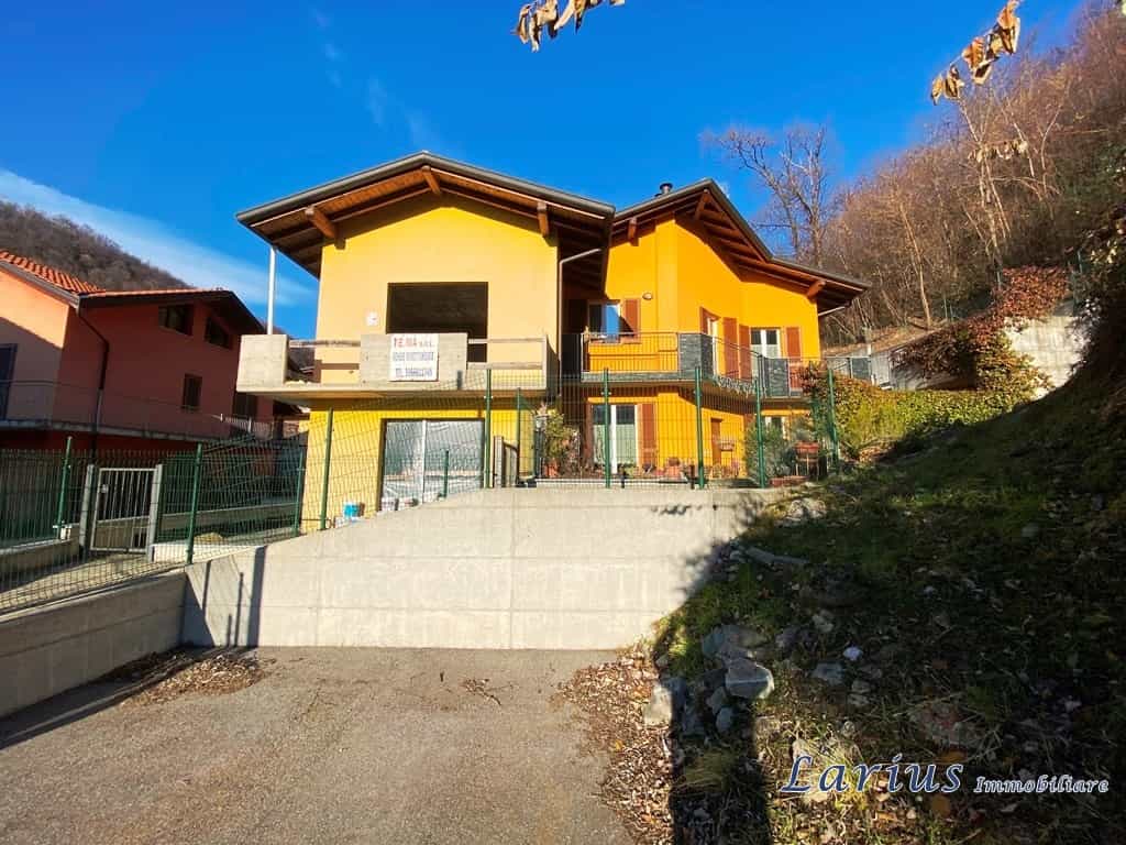 House in Pumenengo, Lombardy 11118022
