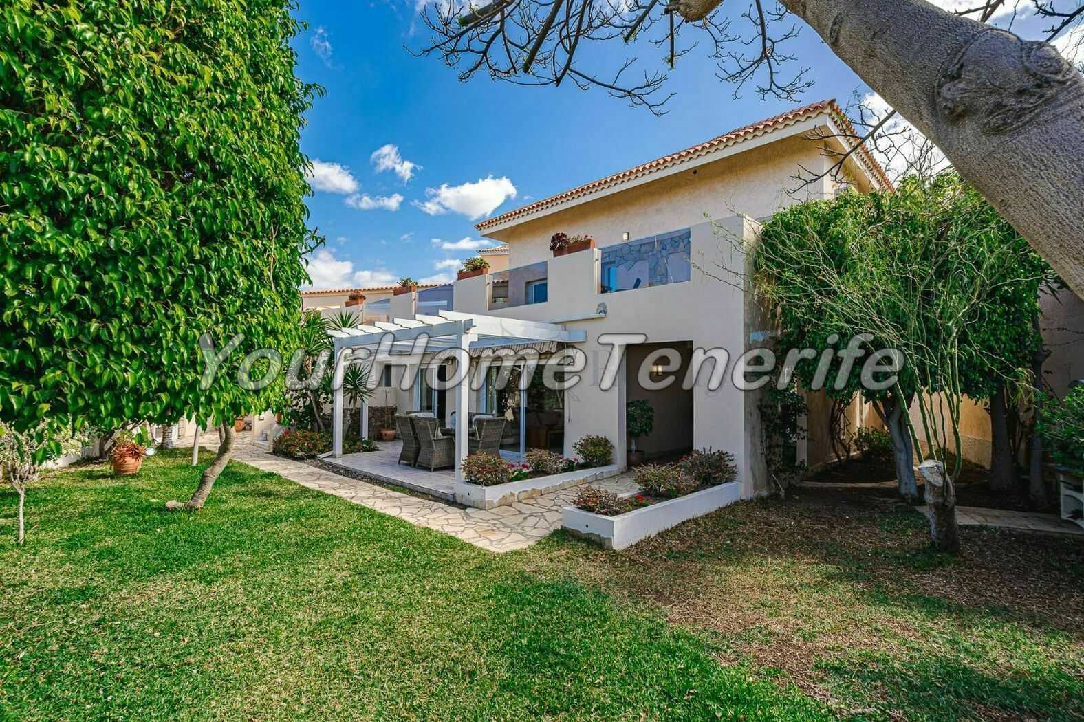 House in Los Cristianos, Canary Islands 11118375