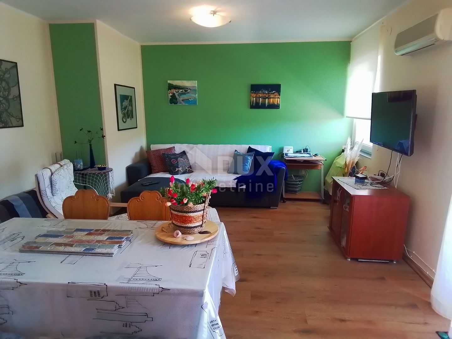 公寓 在 Jadranovo, Primorsko-Goranska Zupanija 11118555