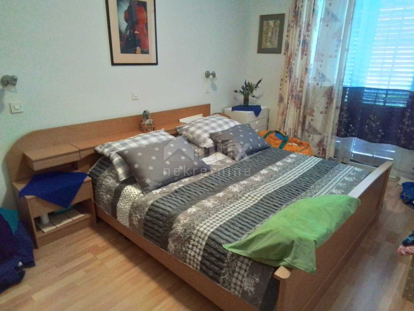 公寓 在 Jadranovo, Primorsko-Goranska Zupanija 11118555