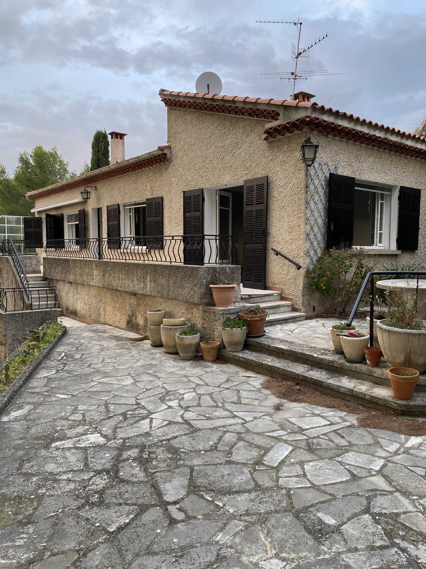 Hus i Ceyreste, Provence-Alpes-Cote d'Azur 11118963