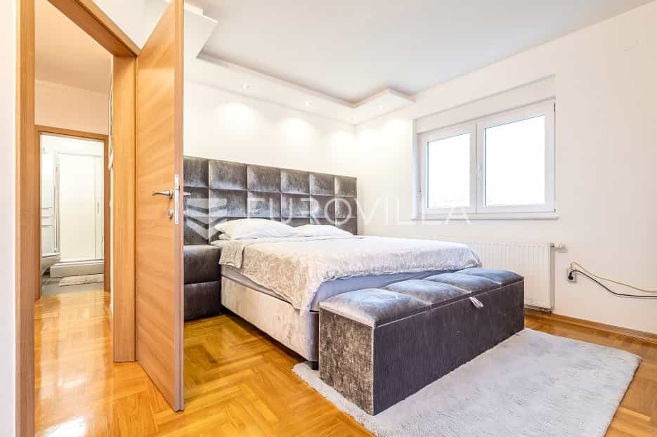 Condominium dans Remetinec, Zagreb, Grad 11119143