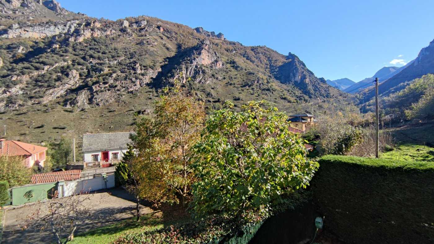 房子 在 Pola de Somiedo, Asturias 11119360