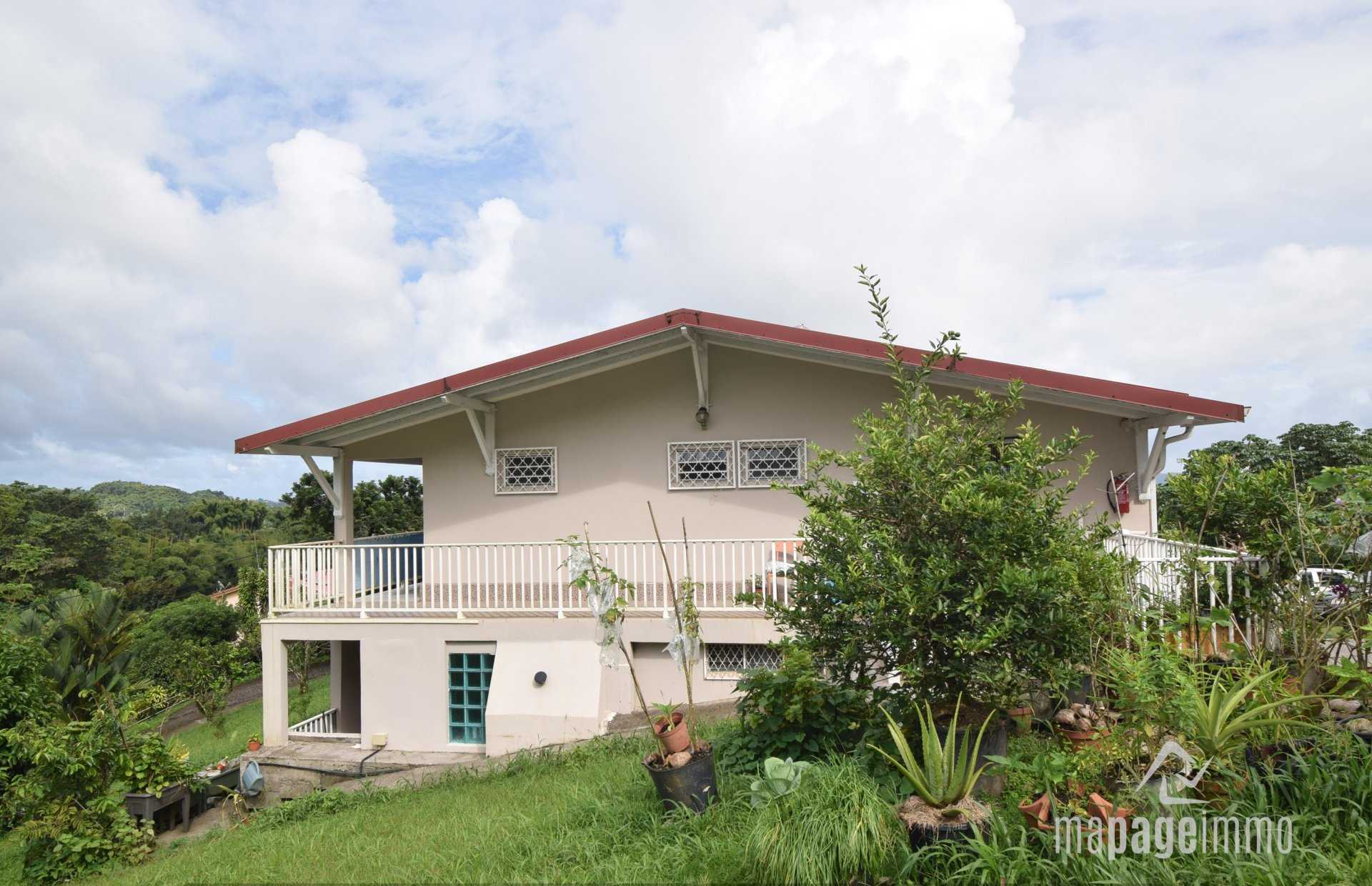 Hus i Saint-Joseph, Martinique 11119514