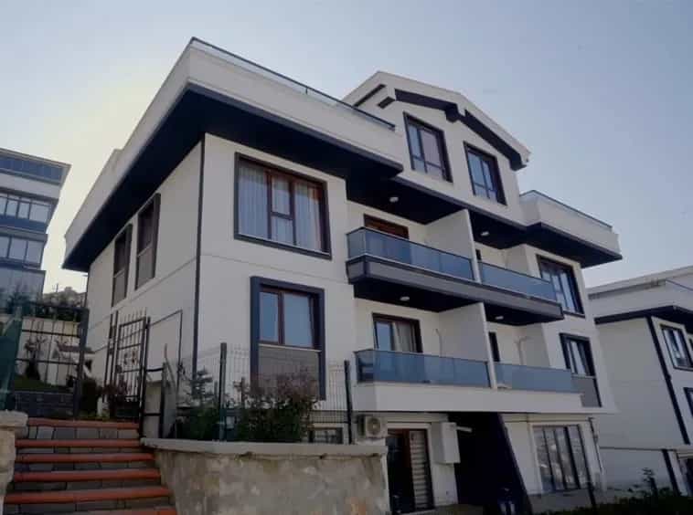 Real Estate in Samanli, 1 Nur Caddesi 11119593