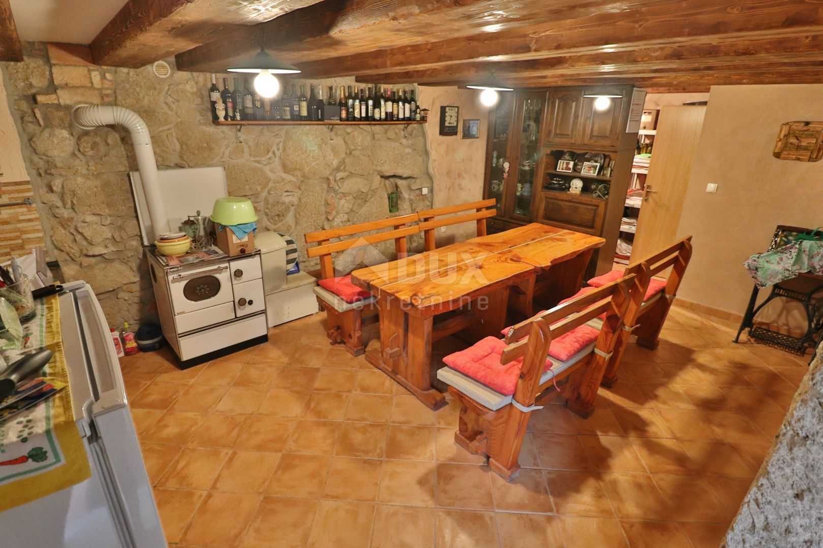 Dom w Mihotići, Primorje-Gorski Kotar County 11119715
