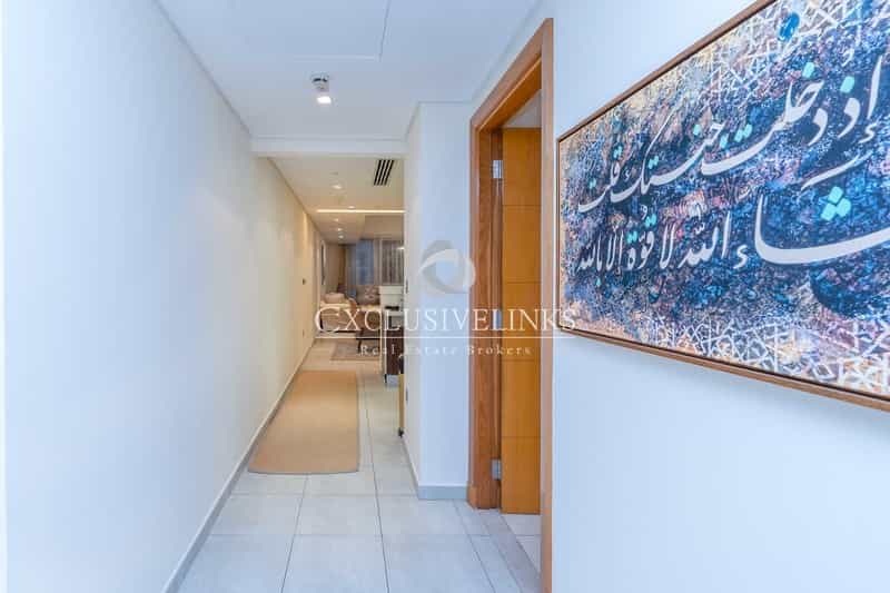 Condominium in Dubai, Dubai 11119824