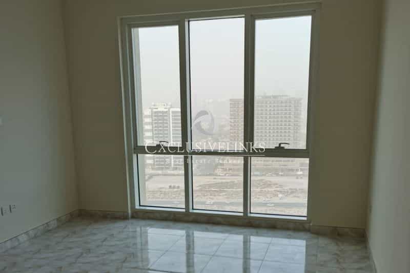 Condominium dans Warisan, Dubaï 11119830