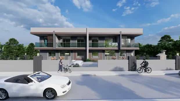 Condominium in Pinarli, 3003 Mersin - Antalya Yolu 11120187