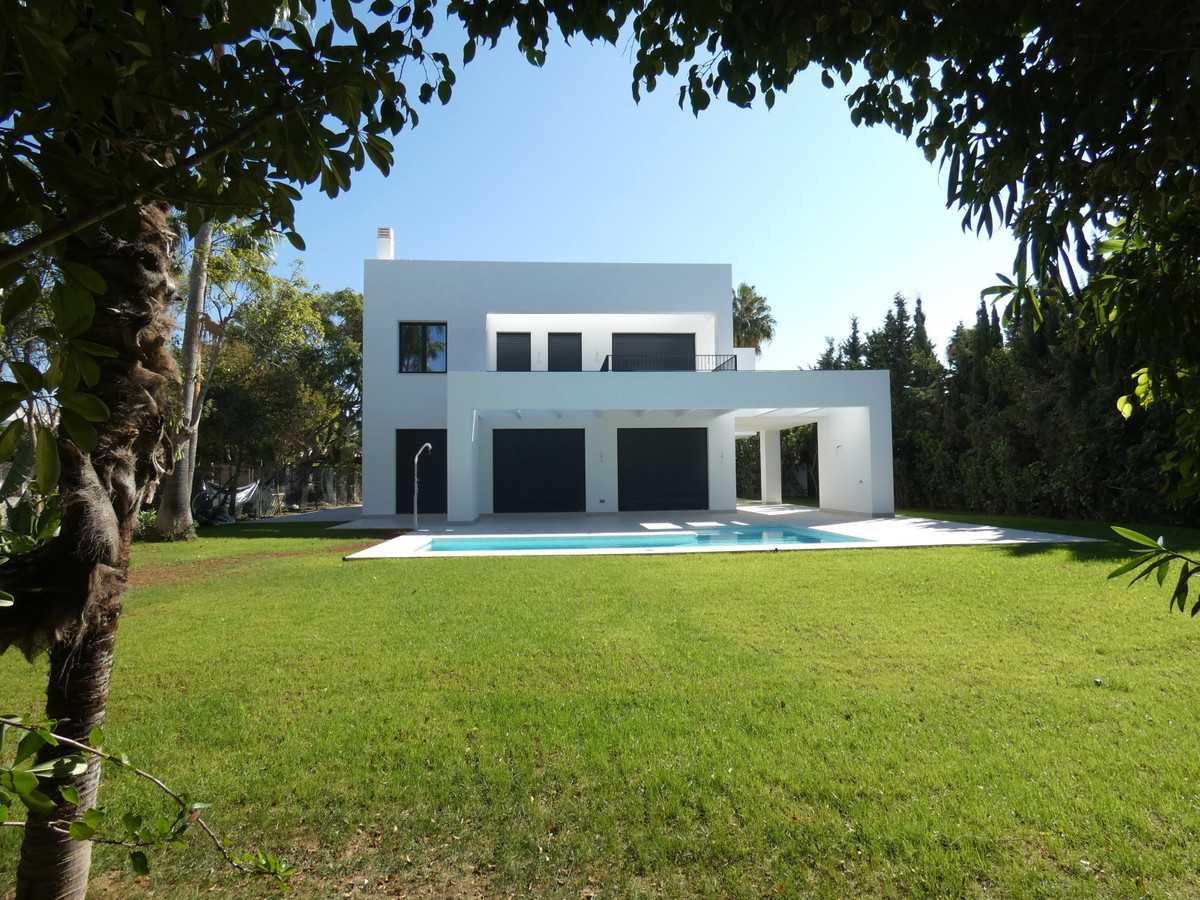 House in Benahavis, Andalusia 11120291