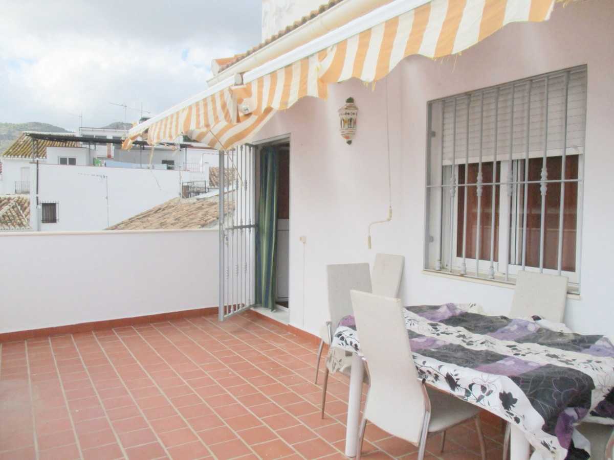 Condominium in Pizarra, Andalusia 11120847