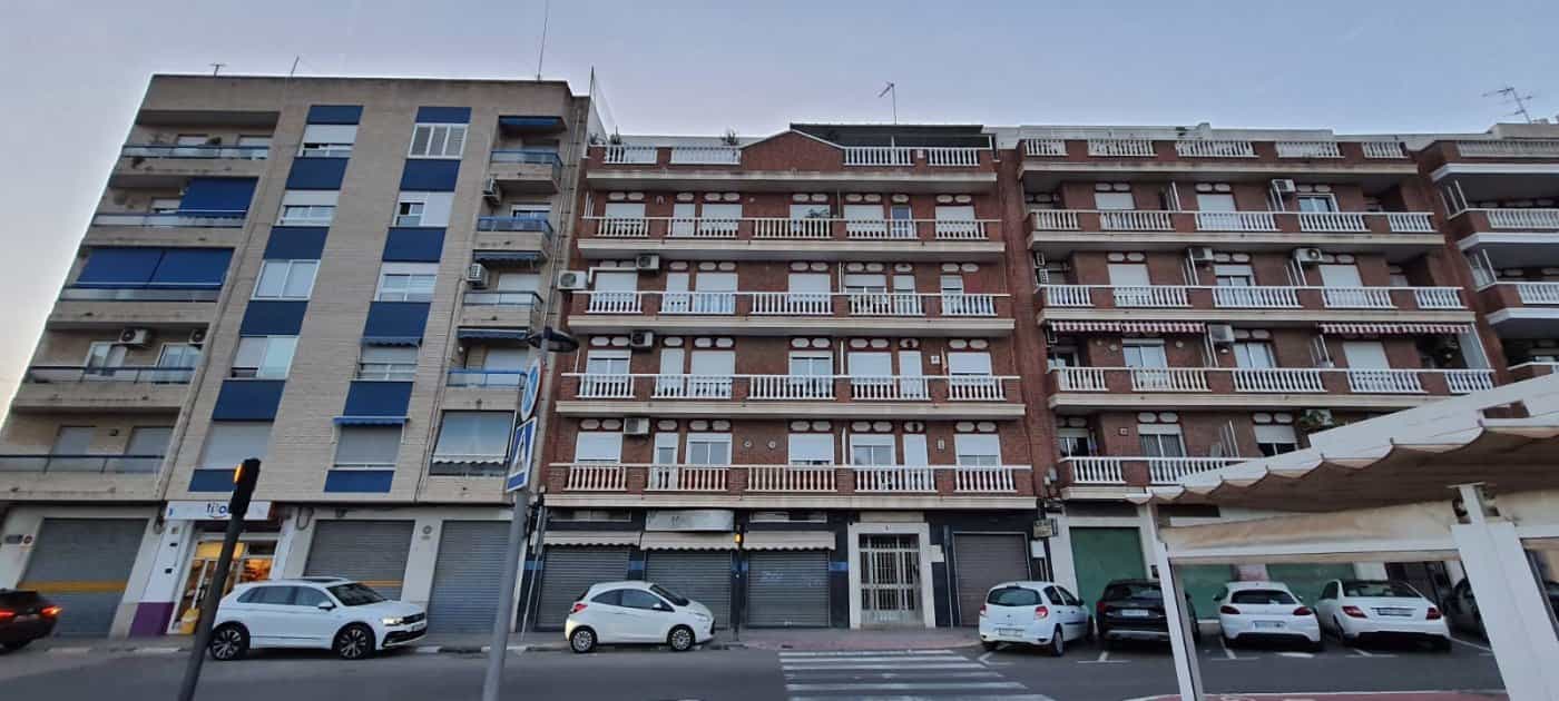 Condominium in Paterna, Valencia 11121098