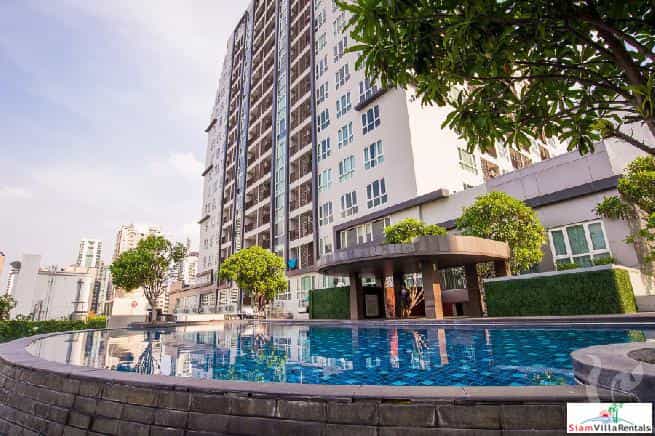Condominium in Ban Kho Hai, Nakhon Pathom 11121276
