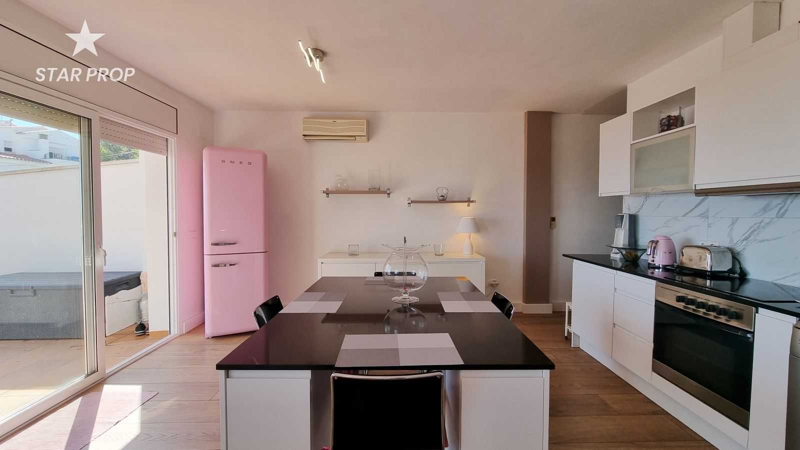 公寓 在 Llançà, Catalunya 11121300